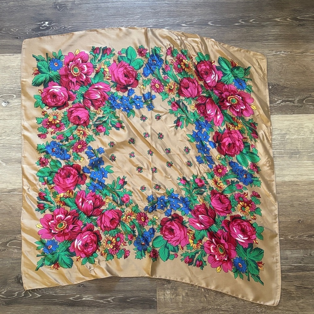 Jute Tote with Silk Scarf - Picture 5 of 5